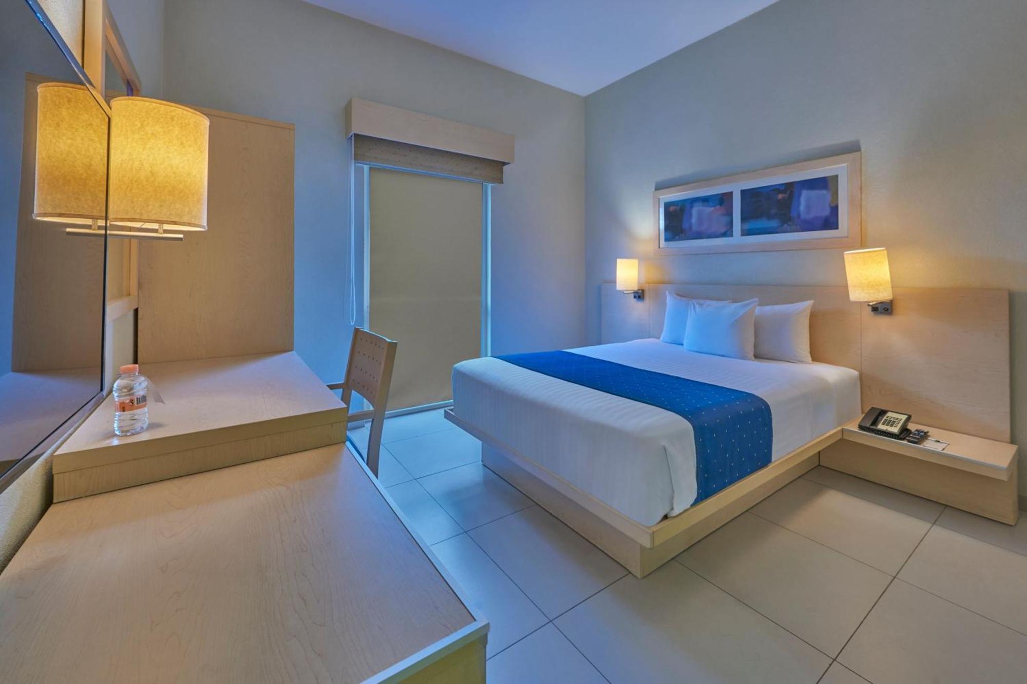 City Express By Marriott Playa Del Carmen Exterior photo
